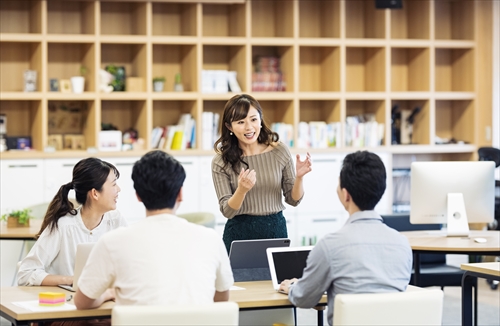 ミーティングをしている様子